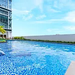 Mactan Newtown - New Modern Condo With Ocean View