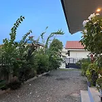 Momo Hostel