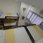 Cheri Backpackers Hostel
