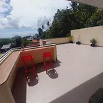 Eli\'S Villa Cebu