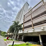 Huge 2Br Condo In It Park Cebu
