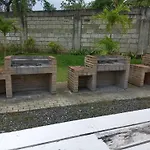 Condo In Lapu-Lapu Wd 3 Pools Free Wifi&Netflix