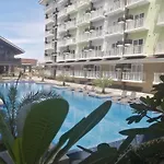 Condo Azur Suites A125 Amani Resorts Residences , 5 Minutes Airport, Netflix, Stylish, Cozy With Luxurious Swimming Pool