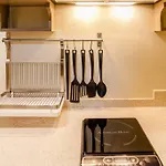 Stunning City Center Studio Apartment