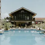Amani Grand #332, Near Mactan Airport,Fast Wifi, Netflix & Pool