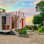 Tiny House\'S Seafront Room In Camotes Island