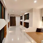 Traveler\'S Home