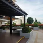 Comfy Condo Near Ayala, Sm City & It Park