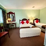 Palladium Suites Hotel