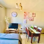 Cozy Condo Near Airport With Pool And Ocean View