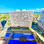 Cozy Condo Near Airport With Pool And Ocean View