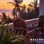 Clifftop Home With Amazing View