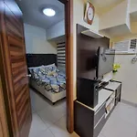 1Br Condo With Balcony At Horizons 101