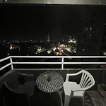 Flora\'S Place In Winland Tower Condominium