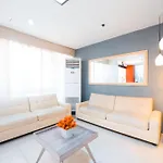 Travelbee Business Inn