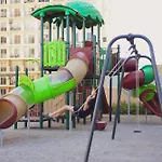 Vale\'S Condo Haven