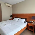 Fuente Oro Business Suites Cebu Powered By Cocotel