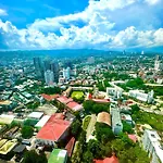 Deluxe Unit Sea View Horizon 101 Cebu