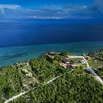Uzuri Kubo Huts