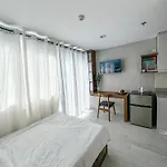 Warm And Cozy Studio With Balcony