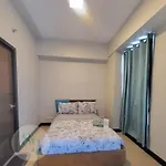 Mactan Newtown 8Newtown Boulevard Beach Condo Rm6