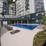 Staycation Studio Unit With Pool Access