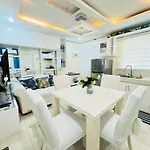 Sanremo Oasis Unit 5522 - 2Br Fully Furnished