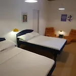 The Shark\'S Tail Dive Resort