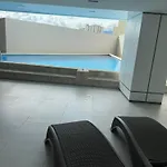 Modern & Comfy Studio - Steps From Ayala Mall, Cebu City