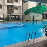 Be Residences Luxury Studio Apartments, Ac, Pool, Gym