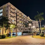 Ania Condo Stay