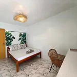 5R Tourist Inn & Restaurant