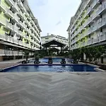 Cozy Condo Unit 5Mins From Mactan Cebu Int\'L Airport With Netflix