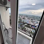 Spacious Condo Unit With Balcony