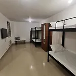 Mabolo 208 Family Room Near It Park