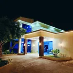 De Cairos Mountain And Ocean View Resort