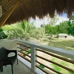 Avila\'S Horizon Dive Resort Santander