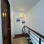 Urban Escape By Collab At Sta Monica Estate-Tisa