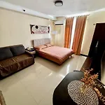 Spacious Condo Unit With Balcony