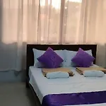 Pacifico\'S Hostel