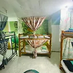 Byahero\'S Eskapo Hostel