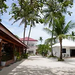 Costa Liz Island Resort