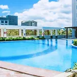 Newly Renovated Cozy Desk & View Studio In Avida It Park