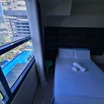 Cozy Condo In The City Center At Horizons 101