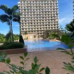 Condo Near Airport, Cclex Pool View Balcony