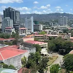 Doc Azenith Presidential Suite - Horizon Nica Condos
