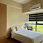 Cozy 2Br Apartment In Mactan Newtown Sea View