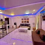 225 Elegant And Comfort Condo