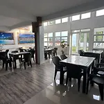 Dapdap Shorelines Beach House