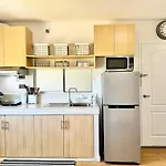 Seaview 2Br Condo Near Nustar & Sm Seaside